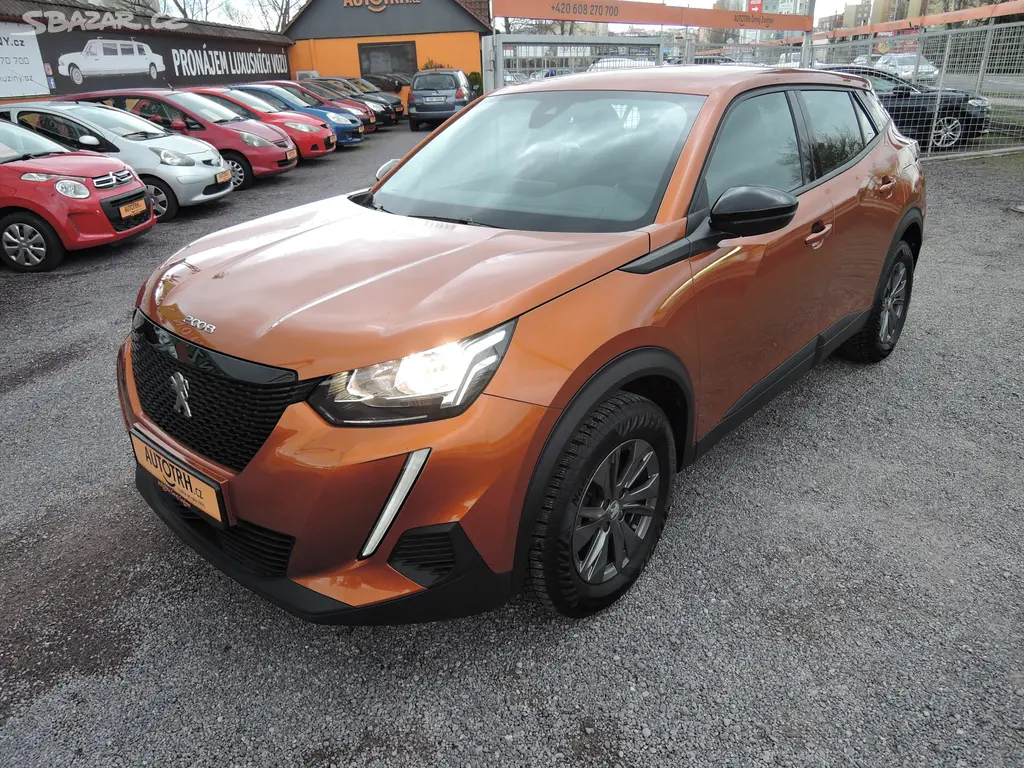Peugeot 2008 1,2 Puretech Záruka8/27 ČR 26tkm 2022 - fotka 2