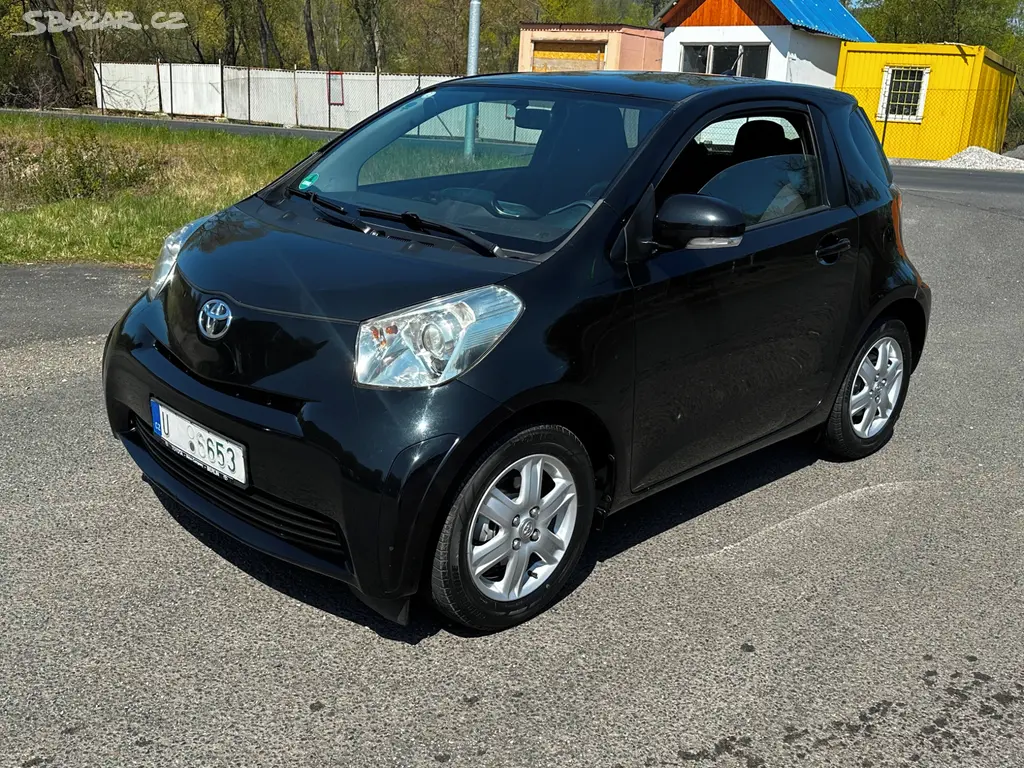 Toyota IQ 1.0i, r.2009, 2.majitel, klima, Stk
