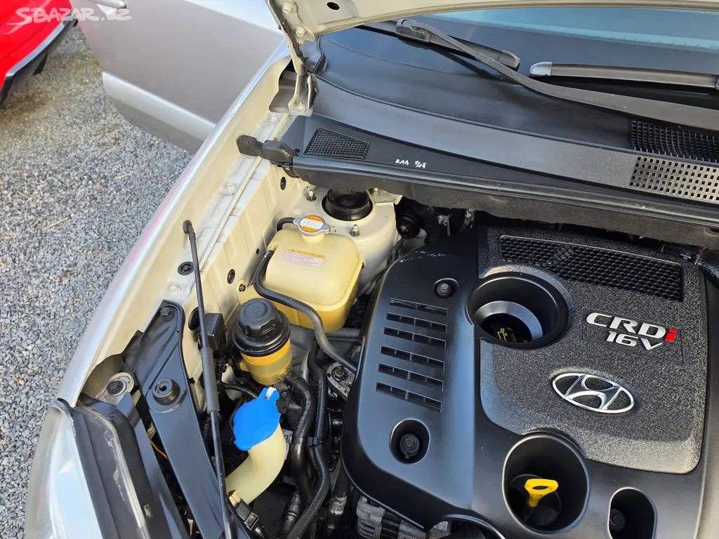 Hyundai Tucson2.0 CRDi TZ - fotka 4