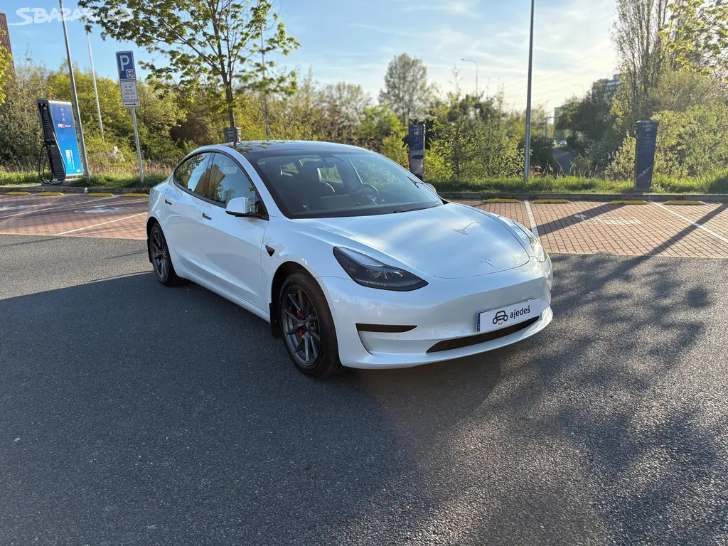 Tesla Model 3, Standard Range Plus/208kW/taž. - fotka 6
