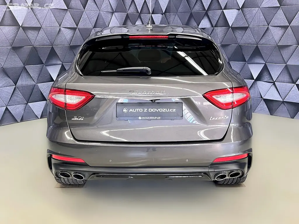 Maserati Levante, SQ4 GRAN SPORT, H&K, VZDUCH - fotka 6