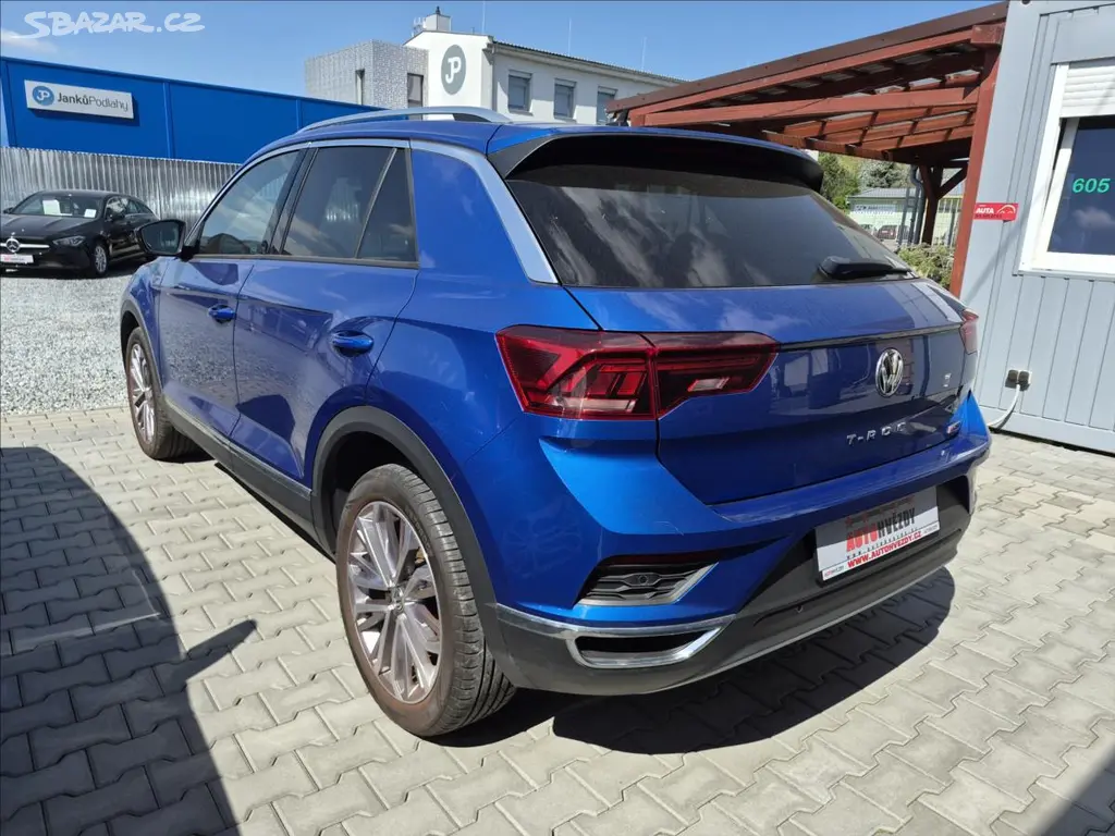Volkswagen T-Roc, 2,0 TSI R-LINE DSG 4x4 PŘÍPRAV - fotka 2