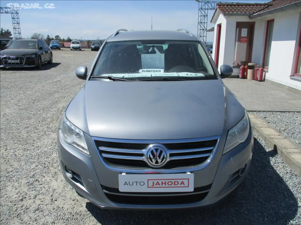 Volkswagen Tiguan, 2,0 TDi,digiklima,tažné,4x4,CZ - fotka 2