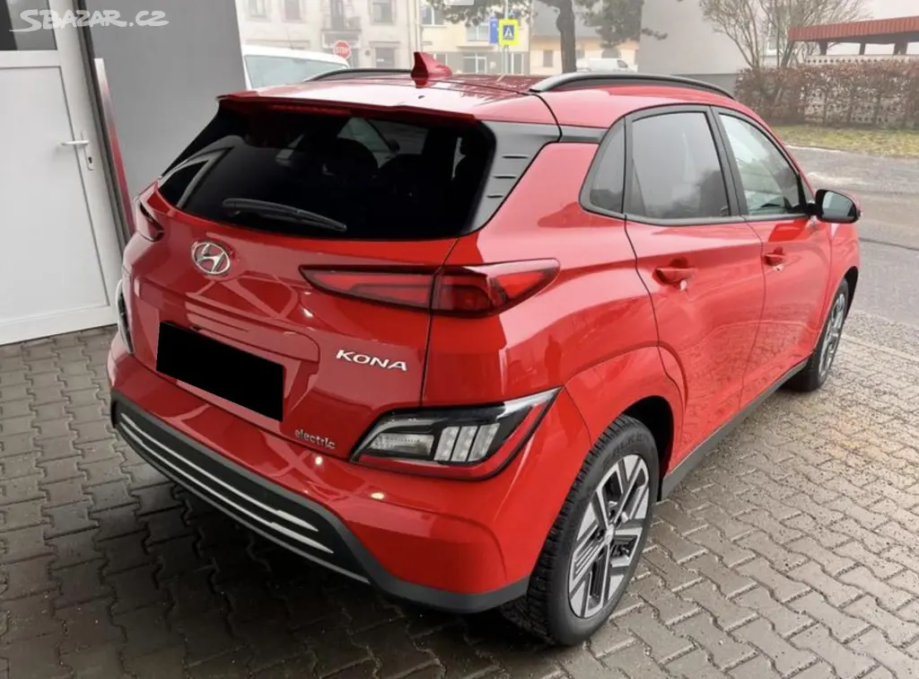 Hyundai Kona, 64KWH-150KW,CZECH EDITION,1.MA - fotka 4