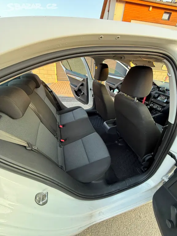 Škoda octavia 3 1,6 tdi 2016 - fotka 6