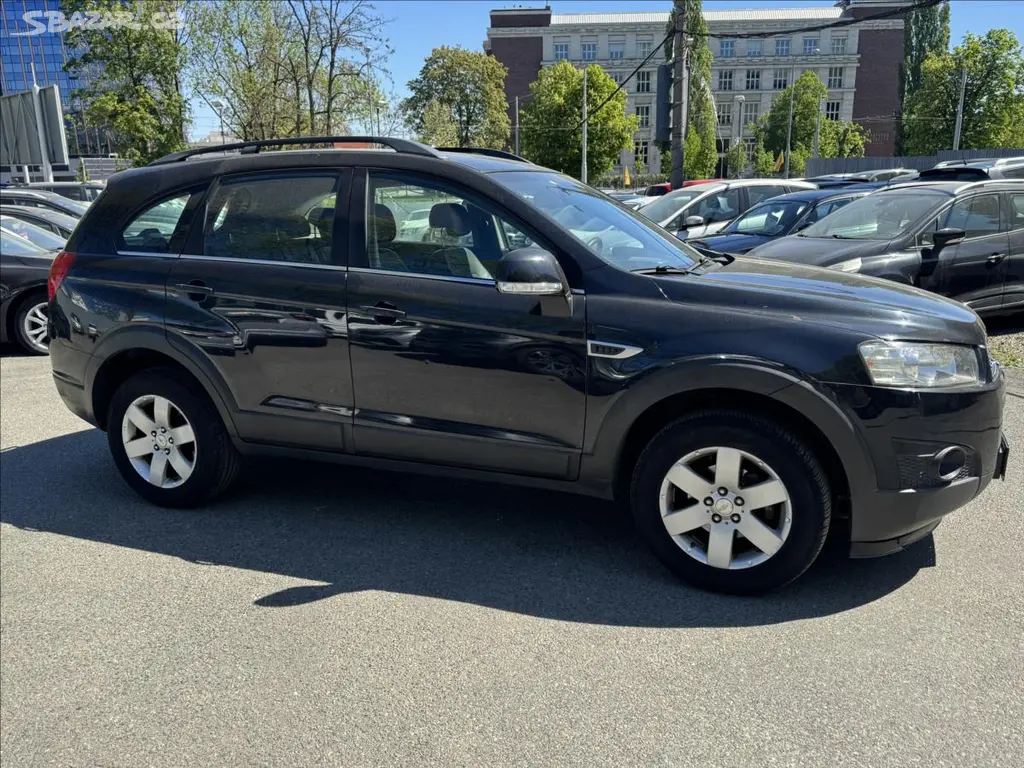 Chevrolet Captiva, 2,2 7,mist+ - fotka 3