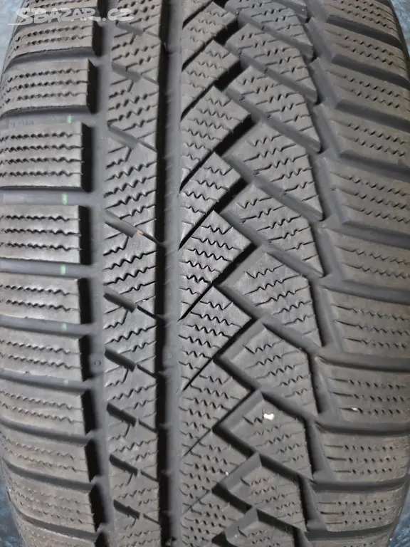 215/50 R19 93 T Continental TS 850 Zimní pneu 1Ks
