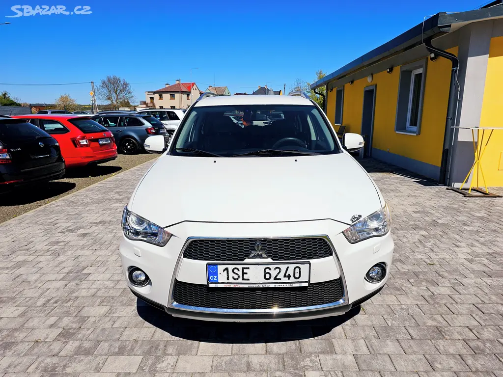 Mitsubishi Outlander, 2.2 DI-D TC-SST Intense Plus - fotka 2