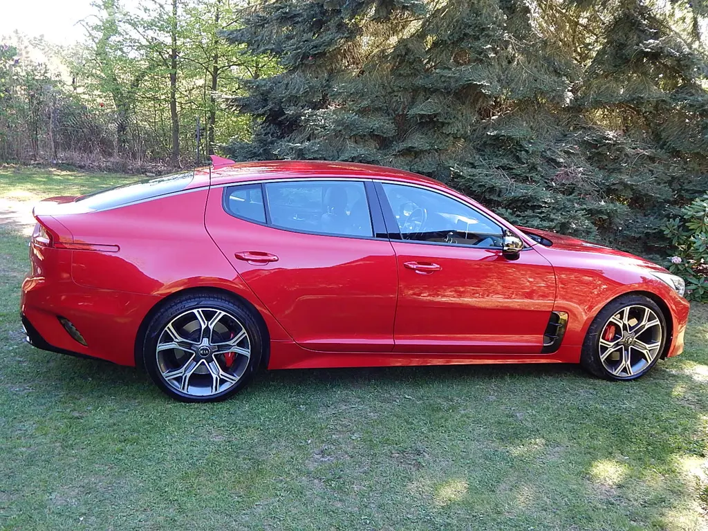Kia Stinger GT 3.3V6 T-GDi 269kW-CEBIA-CZ-DPH - fotka 4