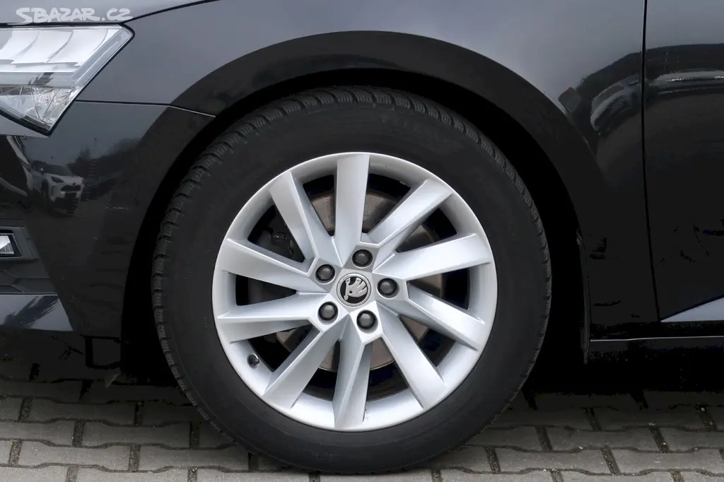 Škoda Superb, Ambition Plus 2.0 TDI 110 kW D - fotka 6