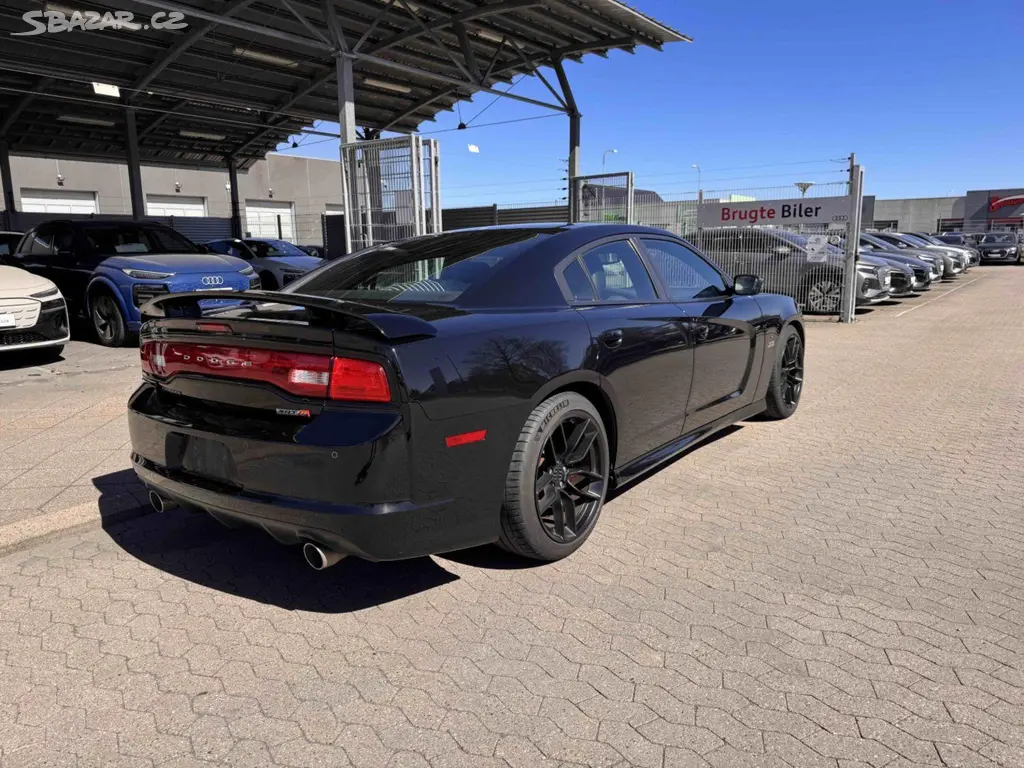 Dodge Charger, 6.4 HEMI SRT 8 AUTOMAT - fotka 2