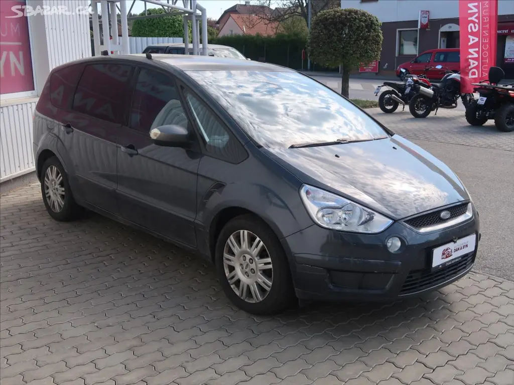 Ford S-MAX, 2,0 TDCi AUTOMAT - fotka 2