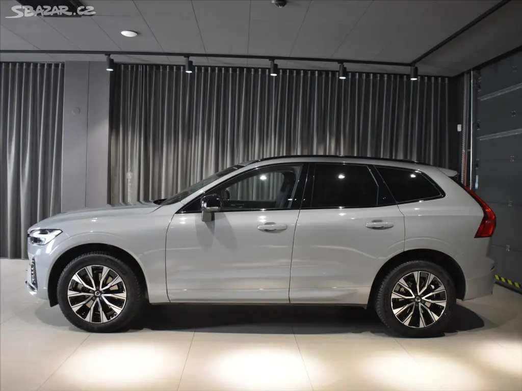 Volvo XC60, 2,0 B4 AWD Plus Blis,Bezklíč - fotka 2