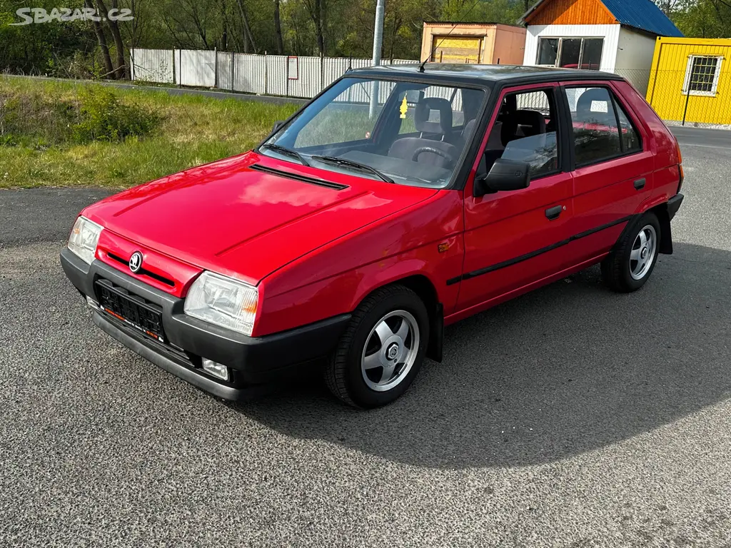 Škoda Favorit GLXI E2 1.3i, r.1995, pěkný stav