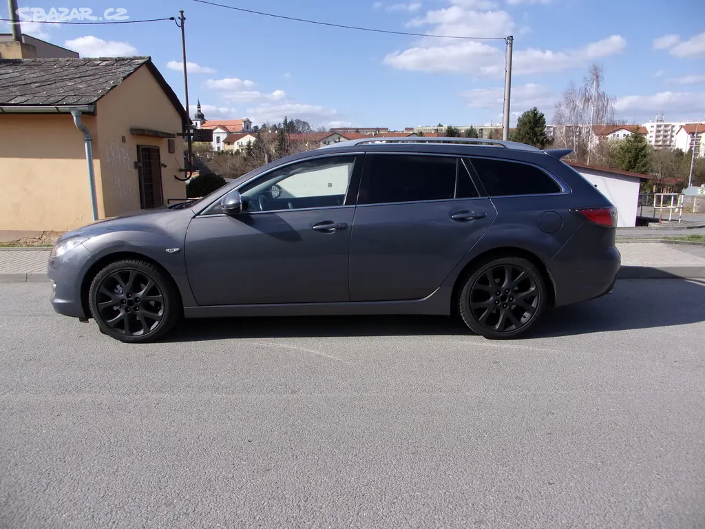 Mazda 6 Dynamic sport 2.5i 16V kombi ,xenony,kůže - fotka 4