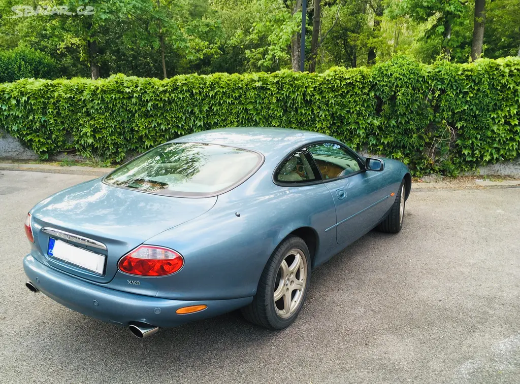 2003 r. Jaguar XK8 4.0, Převodovka zlobi - fotka 2