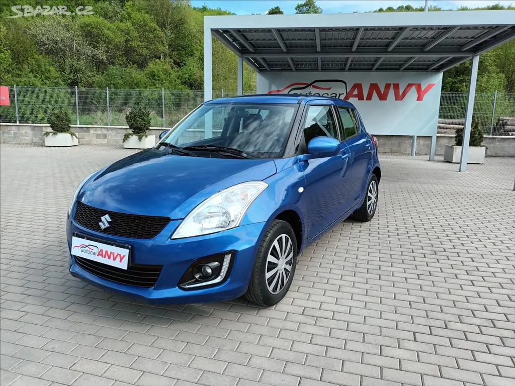 Náhled: Suzuki Swift, 1,2 i,4x4,VÝHŘEV,SERVIS,KOLA,