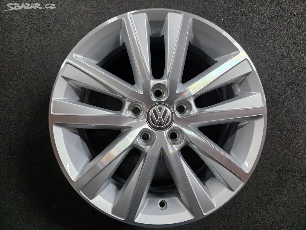 VW Polo Alu kolo 15 Cascavel 6R0601025BE 1Ks