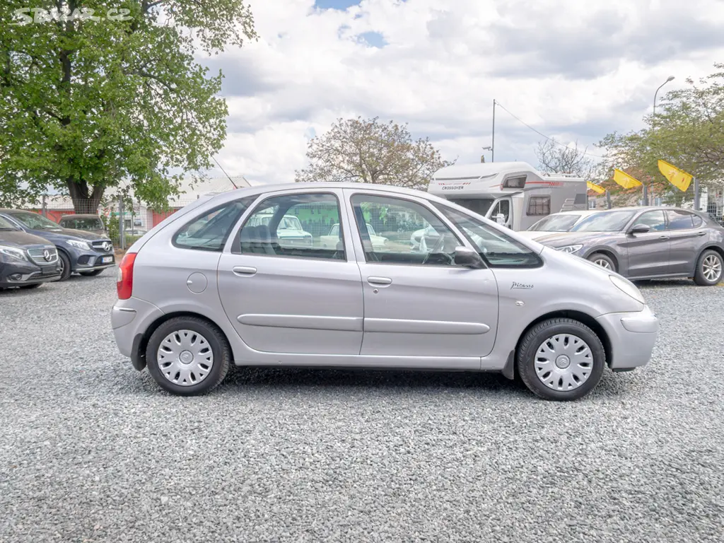 Citroën Xsara Picasso 1.6i 16V 80KW TAŽNÝ - fotka 2