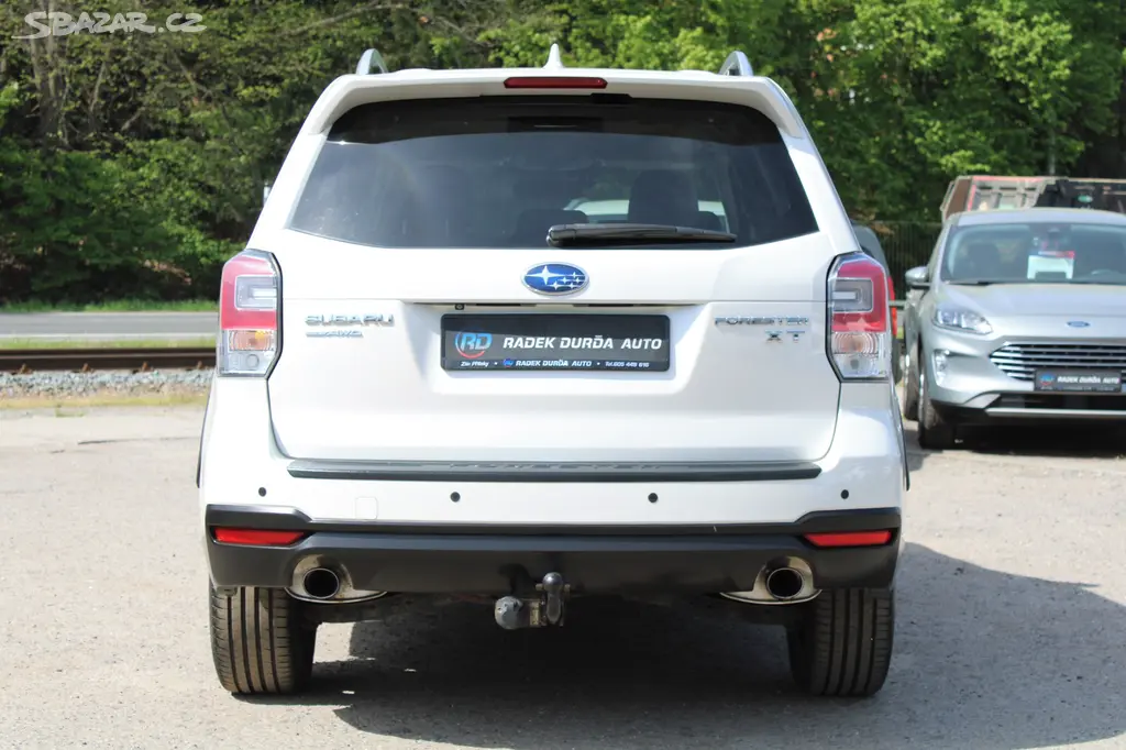 Subaru Forester 2,0 XT ČR,AUTOMAT,4x4,TAŽNÉ,2017 - fotka 6