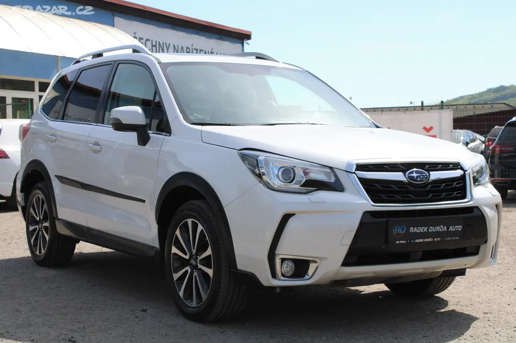 Subaru Forester 2,0 XT ČR,AUTOMAT,4x4,TAŽNÉ,2017 - fotka 3
