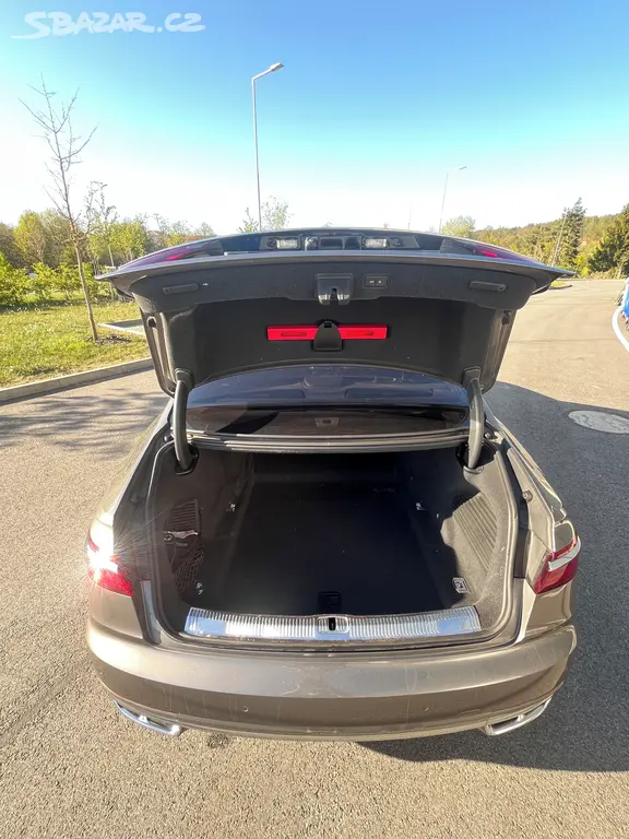 Audi A8L - fotka 6