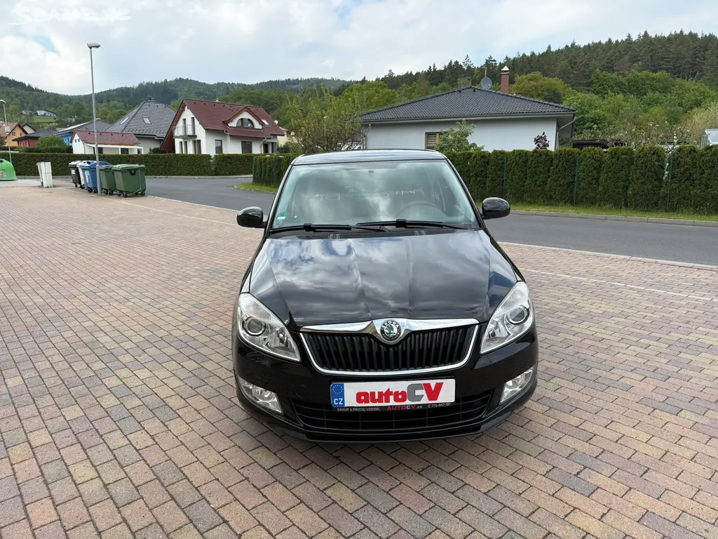 ŠKODA FABIA II 1.2 TSI 63kW-[telefon skryt]KM-VÝHŘEV- - fotka 3
