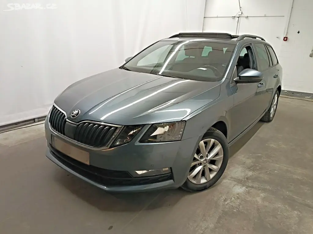 Škoda Octavia, 2.0 TDi (110 kW), plný servis - fotka 2