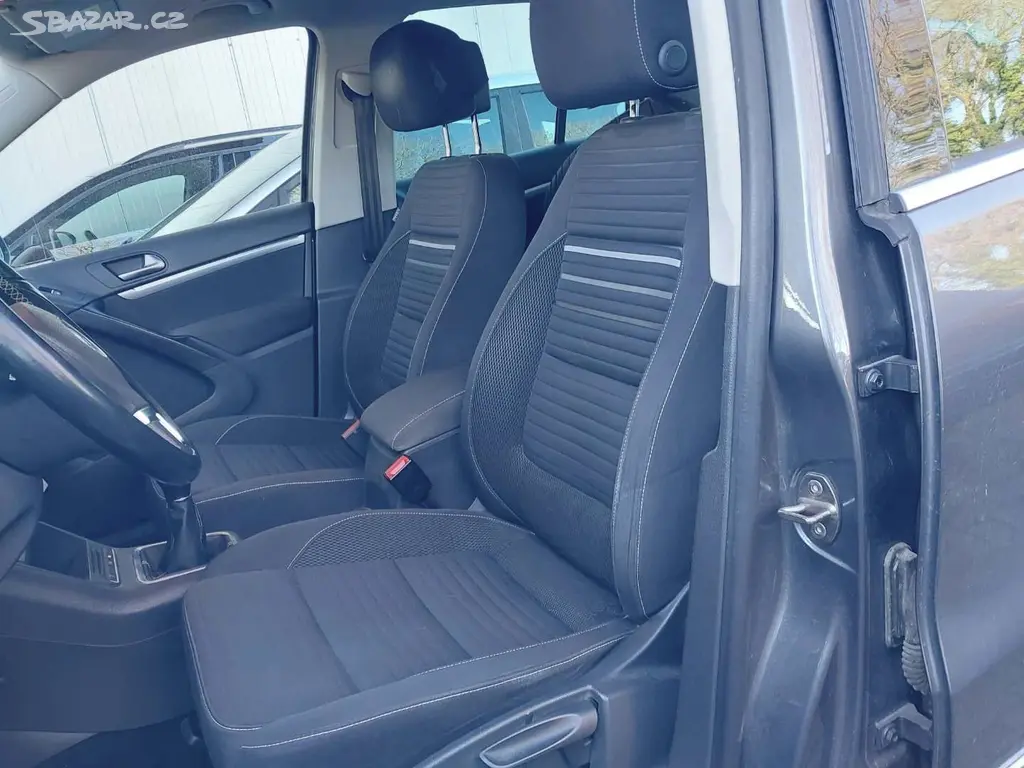 Volkswagen Tiguan, 2.0 Tdi 103 KW PĚKNÁ VÝBAVA - fotka 4