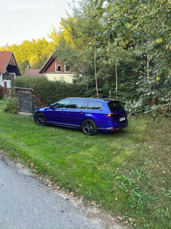 VW Passat R Line 147 KW Digital Cockpit IQ LED - fotka 5