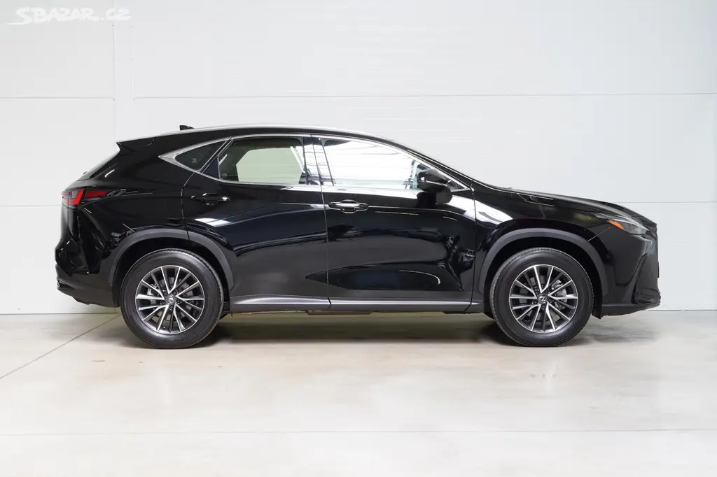Lexus NX 350h, 1.MAJ,DPH,Kamera,El.kufr - fotka 4