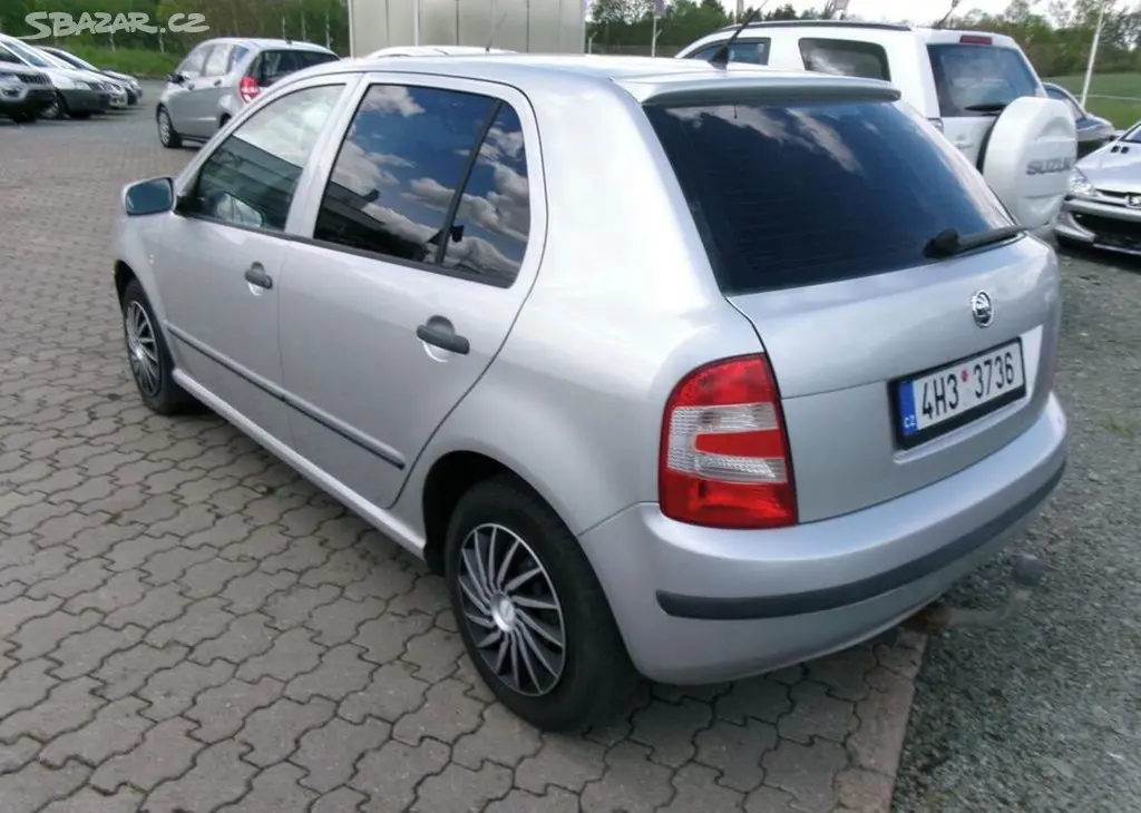 Škoda Fabia 1.2i 40kw,CZ benzín manuální - fotka 5