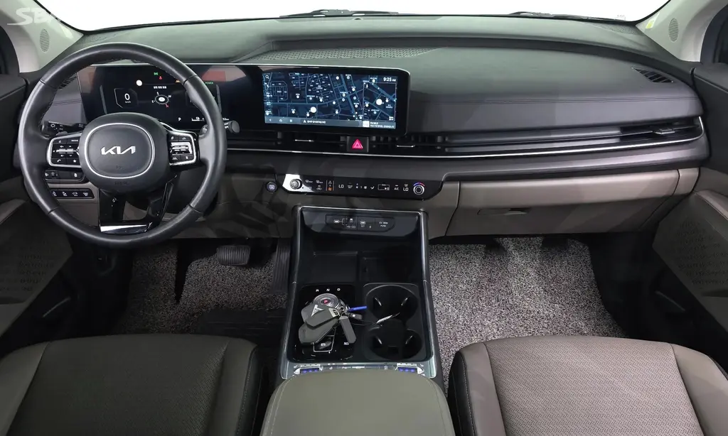 2024 KIA CARNIVAL 1.6T HEV 9 miest - fotka 6