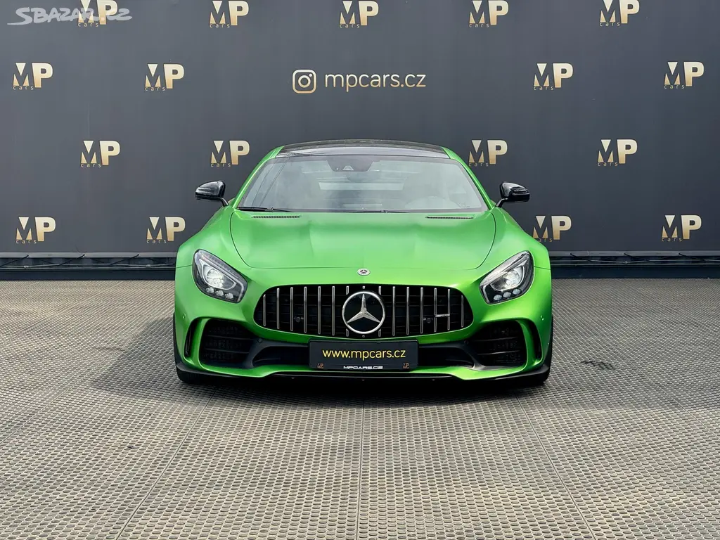 Mercedes-Benz AMG GT, R 4.0 V8 430kW, Carbon Ceramic - fotka 2