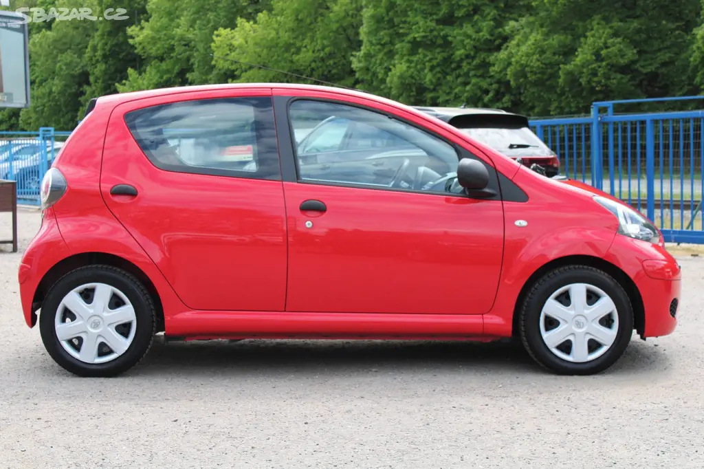 Toyota Aygo 1,0 VVT-i NOVÉ V ČR,2010 - fotka 4