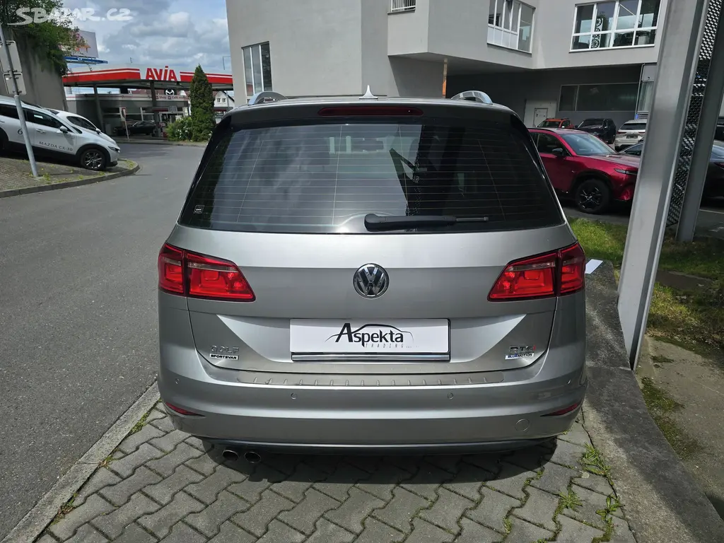 Volkswagen Golf Sportsvan, 1,4 TSI 92KW, Highline, ČR - fotka 4
