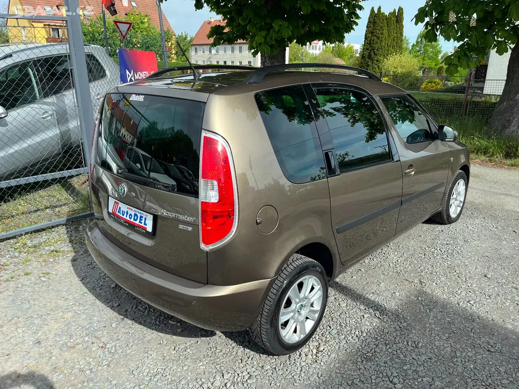 Škoda Roomster 1.2 TSi Vyhřevy, Senzory, ALU - fotka 3