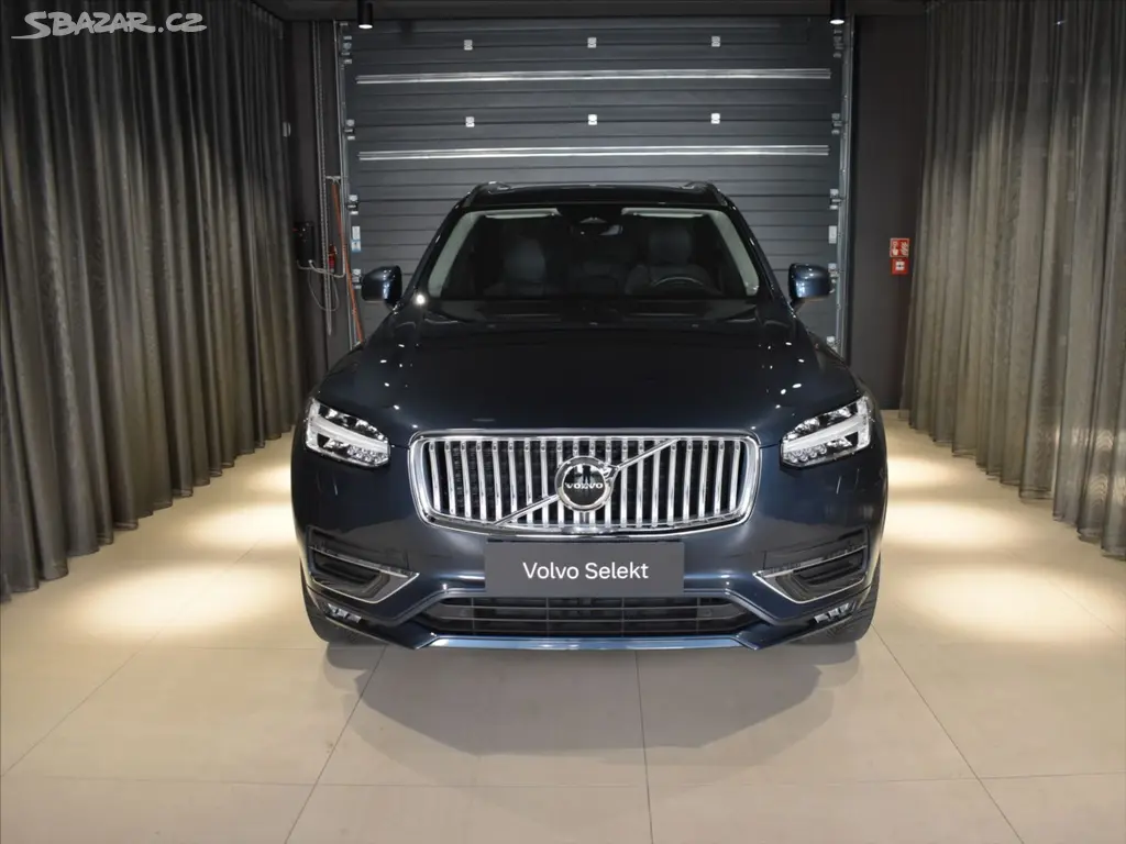 Volvo XC90, 2,0 B5 AWD Ultimate tažné,Pano - fotka 6