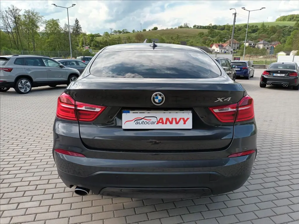 BMW X4, 2,0 xDrive20d,140KW,NAVI,SERVI - fotka 6