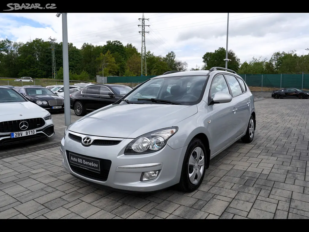 Hyundai i30, i30 1.6 CRDI-16V/90 PS/ČR - fotka 2