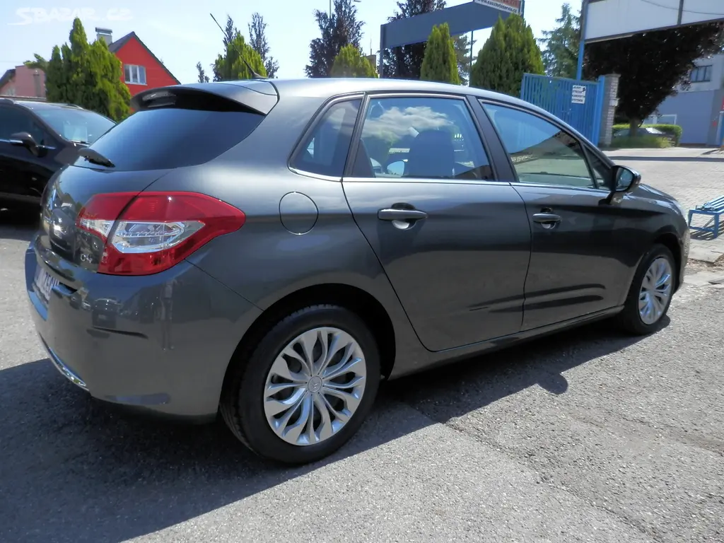 Citroen C4 1,2PTurbo 96kW 5/2014 NEHAVAROVANÉ - fotka 5