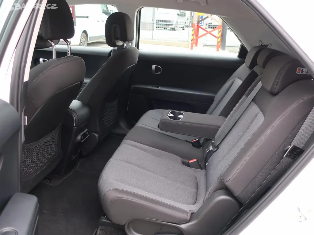 Hyundai Ioniq 5, 58KWH-125KW,STYLE,ZÁRUKA,1MAJI - fotka 6