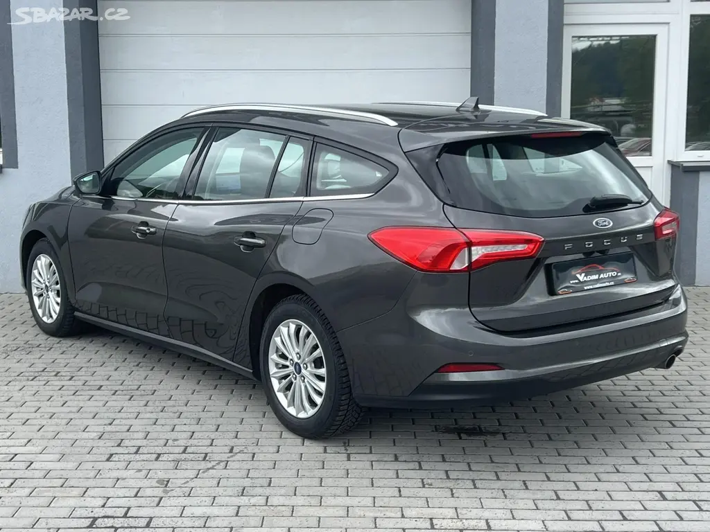 Ford Focus, 1.5TDCi 88kW TITANIUM - fotka 3