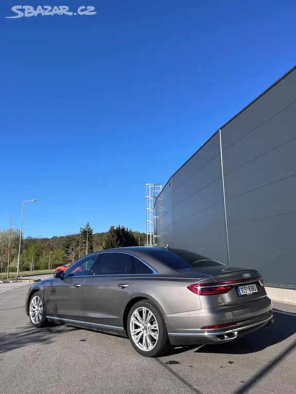 Audi A8L - fotka 3