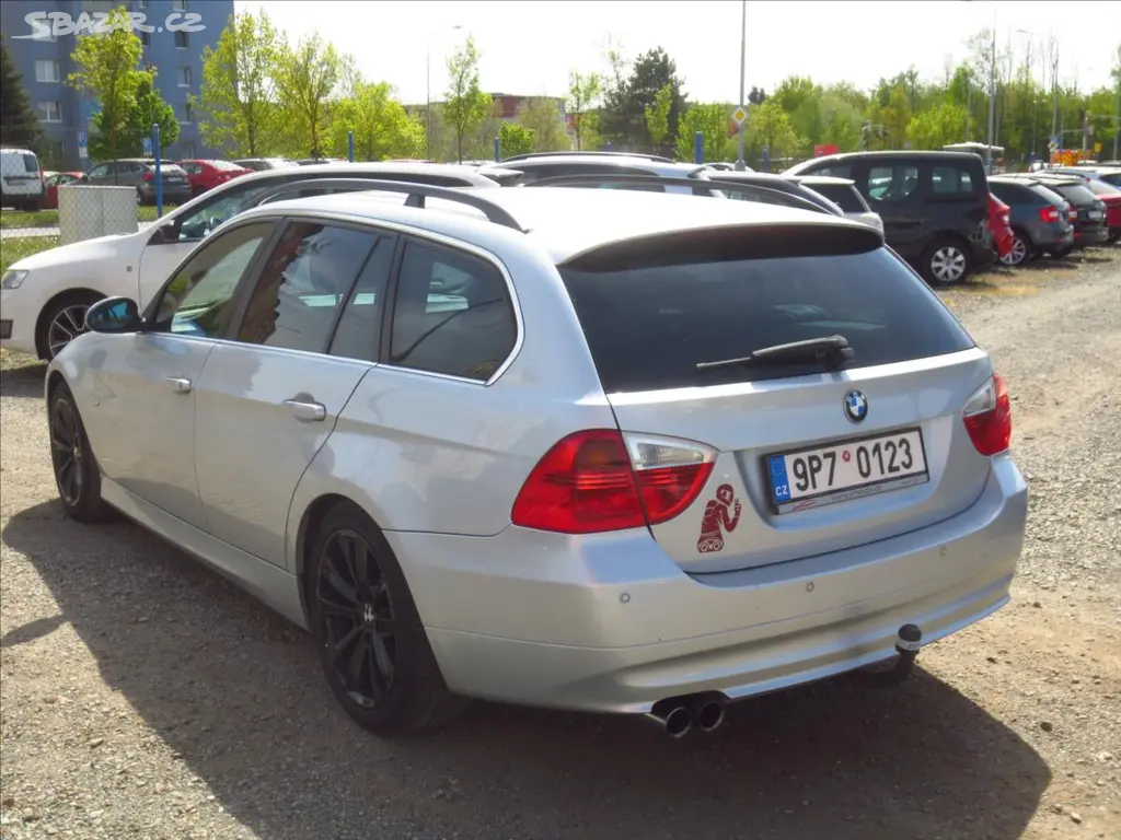 BMW Řada 3, 3,0 330d M57/manuál+zadokola - fotka 5