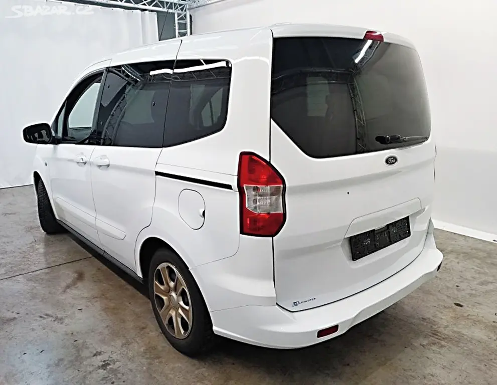 Ford Tourneo Courier, 1.5 TDCi (75 kW) TREND - fotka 3