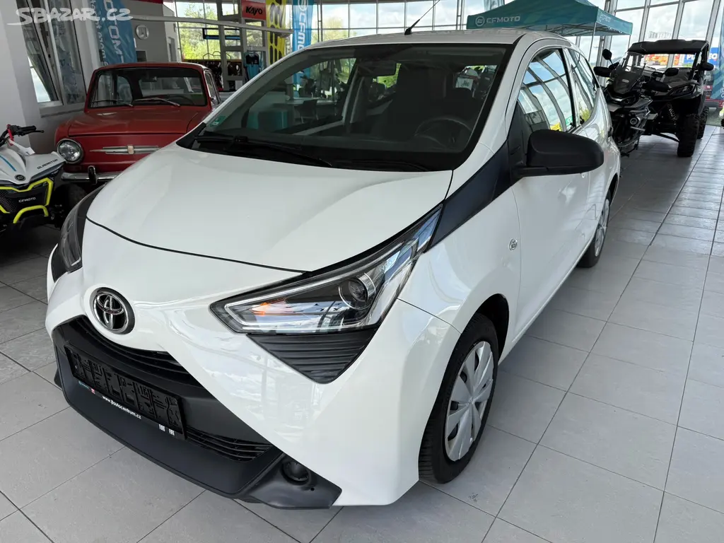 Toyota Aygo, 1.0 53 kW plná ser.historie - fotka 3