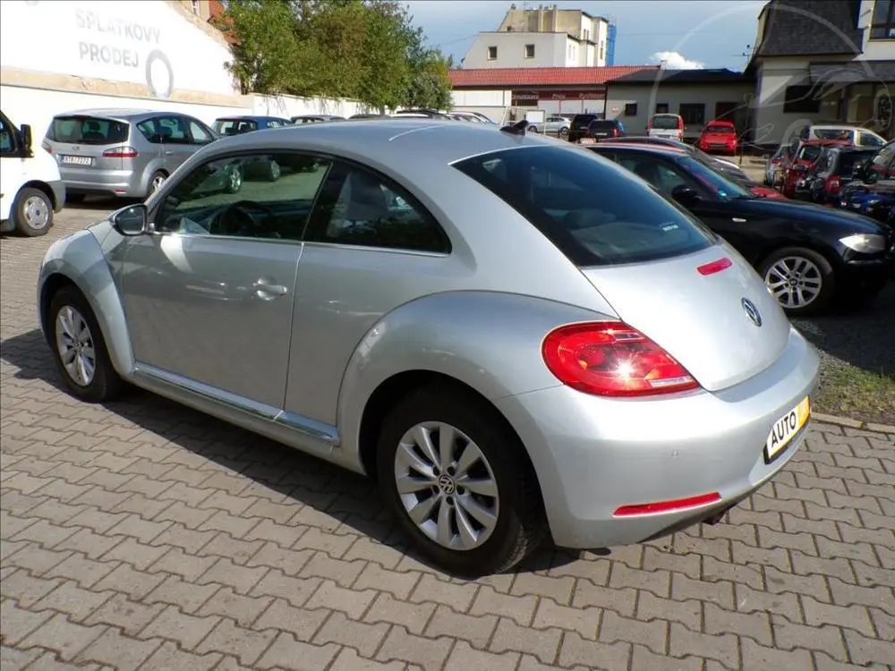 Volkswagen New Beetle 1,2 TSI - fotka 4