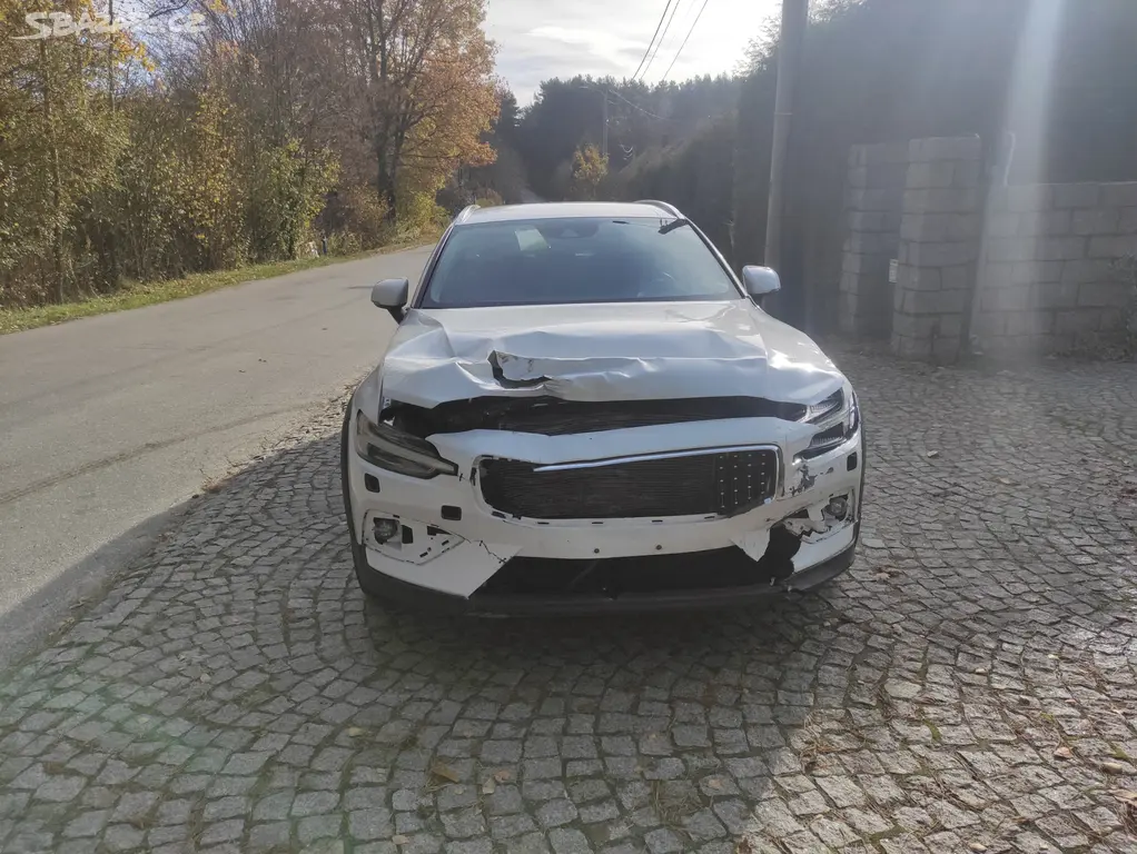 Volvo V60 Cross Country D4 SCR AWD Momentum 2019rv - fotka 5