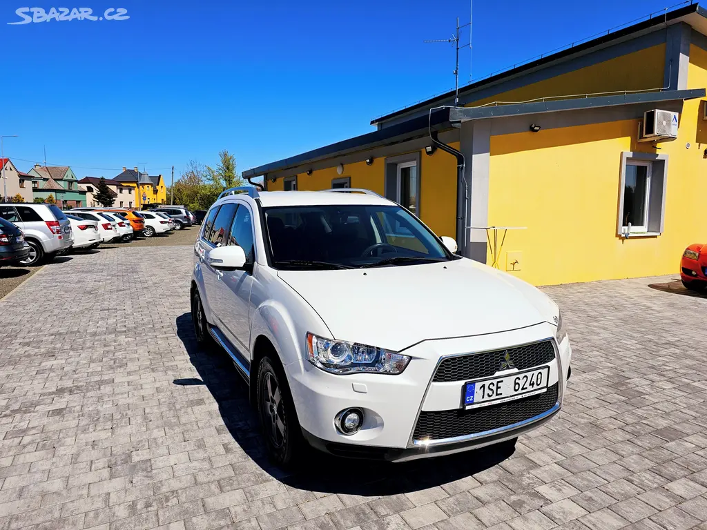 Mitsubishi Outlander, 2.2 DI-D TC-SST Intense Plus - fotka 4